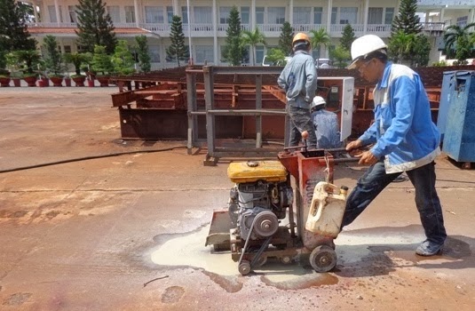 KHOAN CẮT BÊ  TÔNG HUYỆN ĐẤT ĐỎ