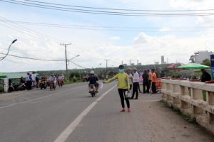 Nhân viên địa ốc rao bán dự án tại Nhơn Trạch hồi tháng 8-2016